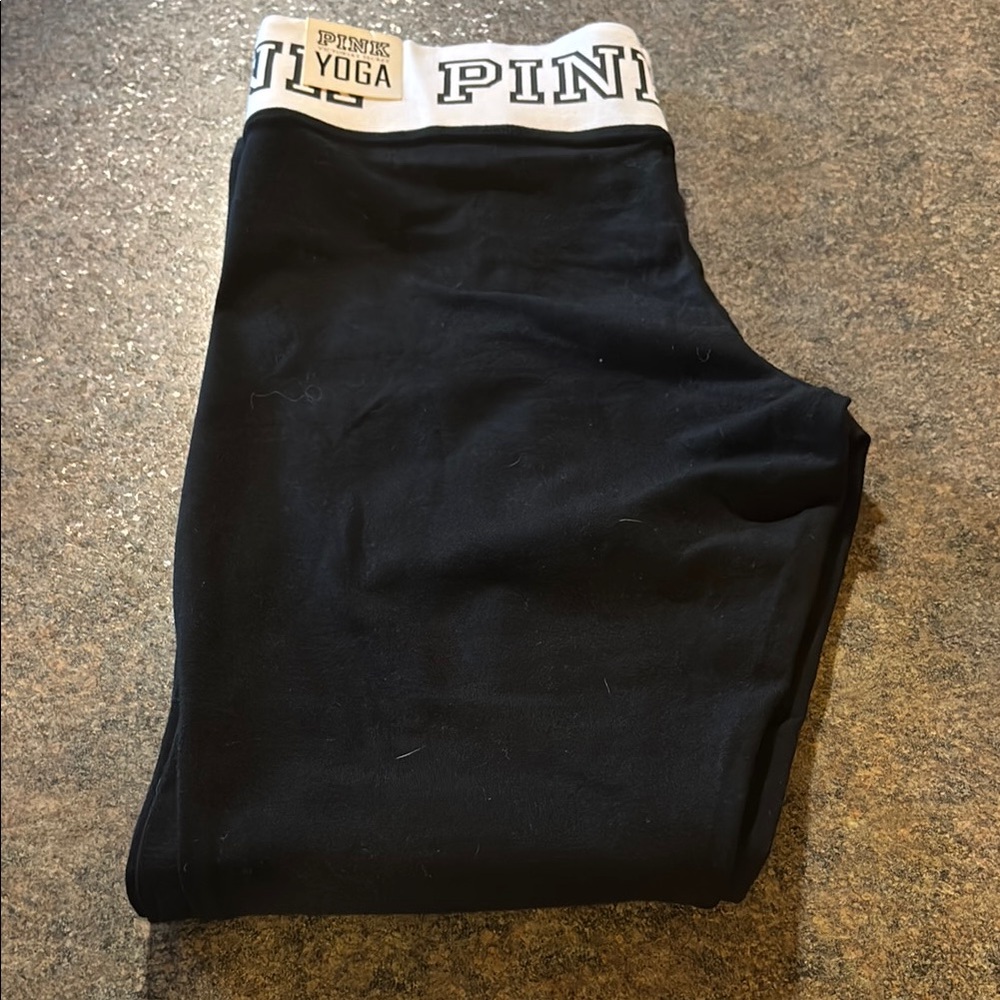 PINK Victoria's Secret Black and White Leggings